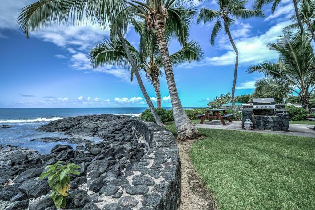 Newly Upgraded 1Br Unit Near Beach Max Of 5 Guests カイルア・コナ エクステリア 写真