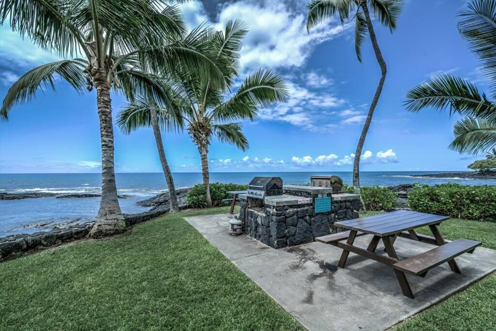 Newly Upgraded 1Br Unit Near Beach Max Of 5 Guests カイルア・コナ エクステリア 写真